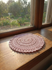Háčkovaná dečka růžová – průměr 25 cm